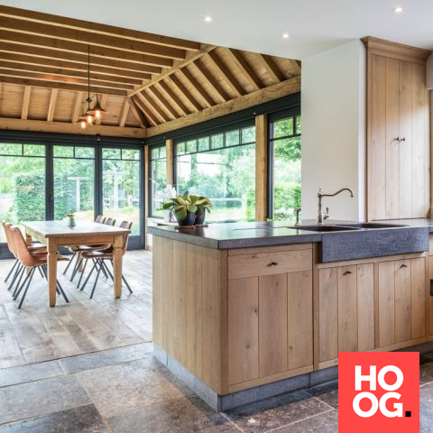 Exclusive country kitchen with extension