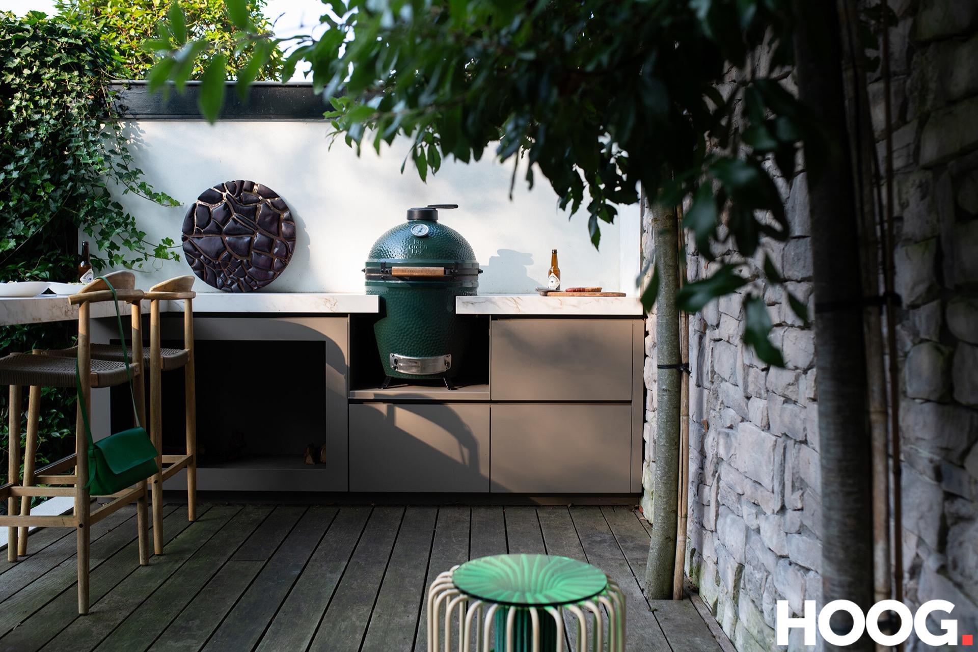 Refined outdoor kitchen design in the characteristic surroundings of Bussum